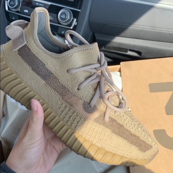YEEZY 350 V2 EARTH 🟤 - Picture 1 of 6